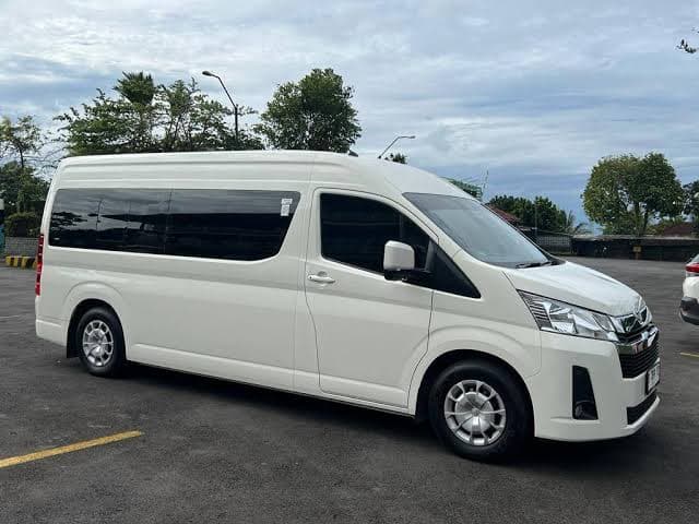 Hiace Luxury — photo 2